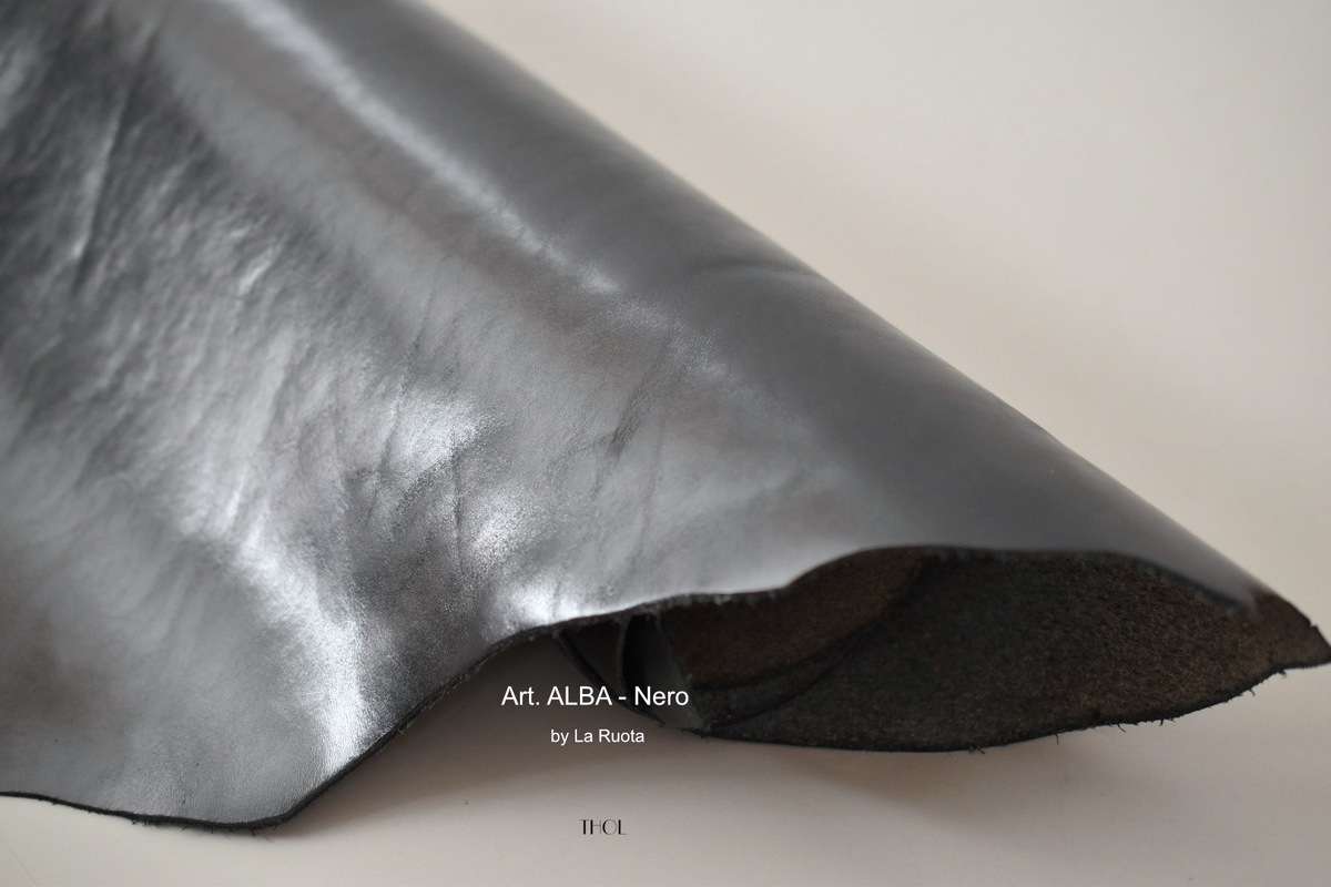 Art. ALBA  - La Ruota’s #1 Best Seller Italian Veg Tan Cow Shoulder